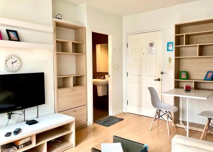 1br 5 Min To Bts 1000mbps Fiber Wi-fi Great Location Apartment