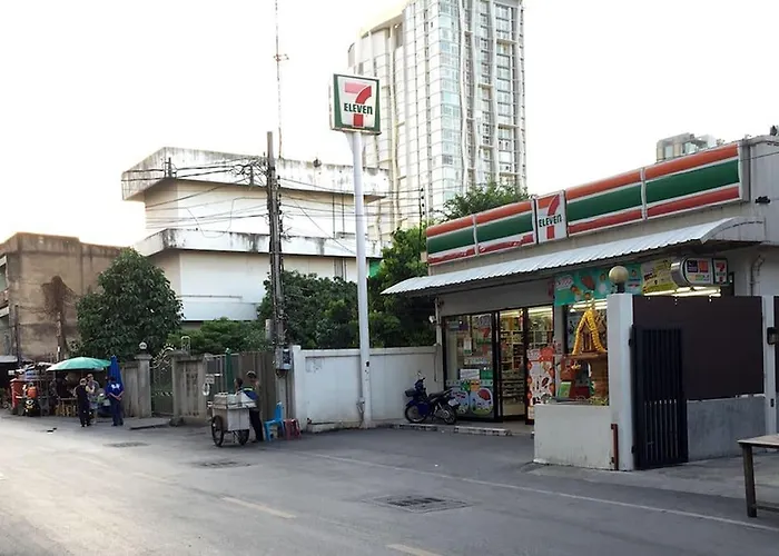 1br 5 Min To Bts 1000mbps Fiber Wi-fi Great Location *