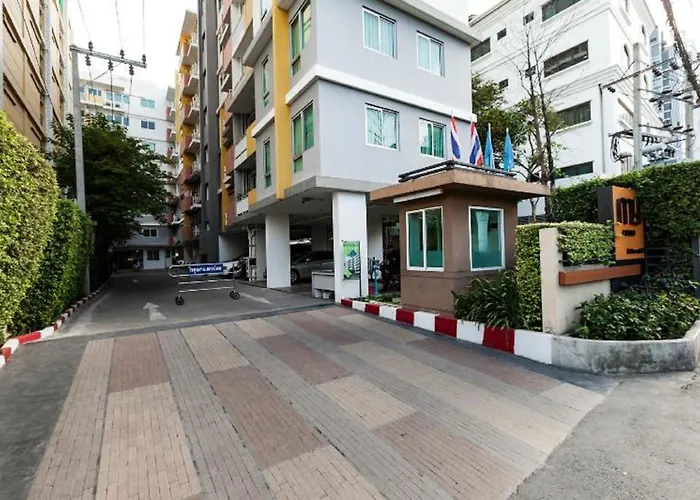 Apartment 1br 5 Min To Bts 1000mbps Fiber Wi-fi Great Location Bangkok