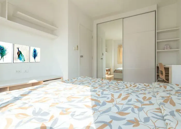 Apartment 1br 5 Min To Bts 1000mbps Fiber Wi-fi Great Location